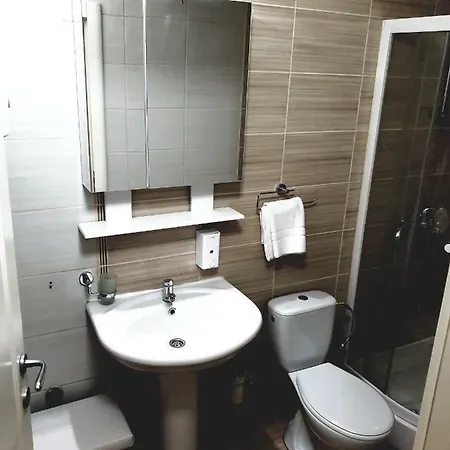 Stari Grad Hotel *